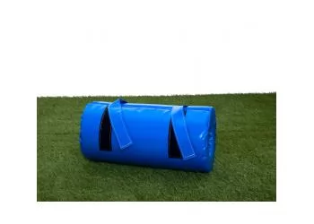 Protección baloncesto pieza hueca cilíndrica de goma espuma, cierre con varias tiras de velcro horizontal